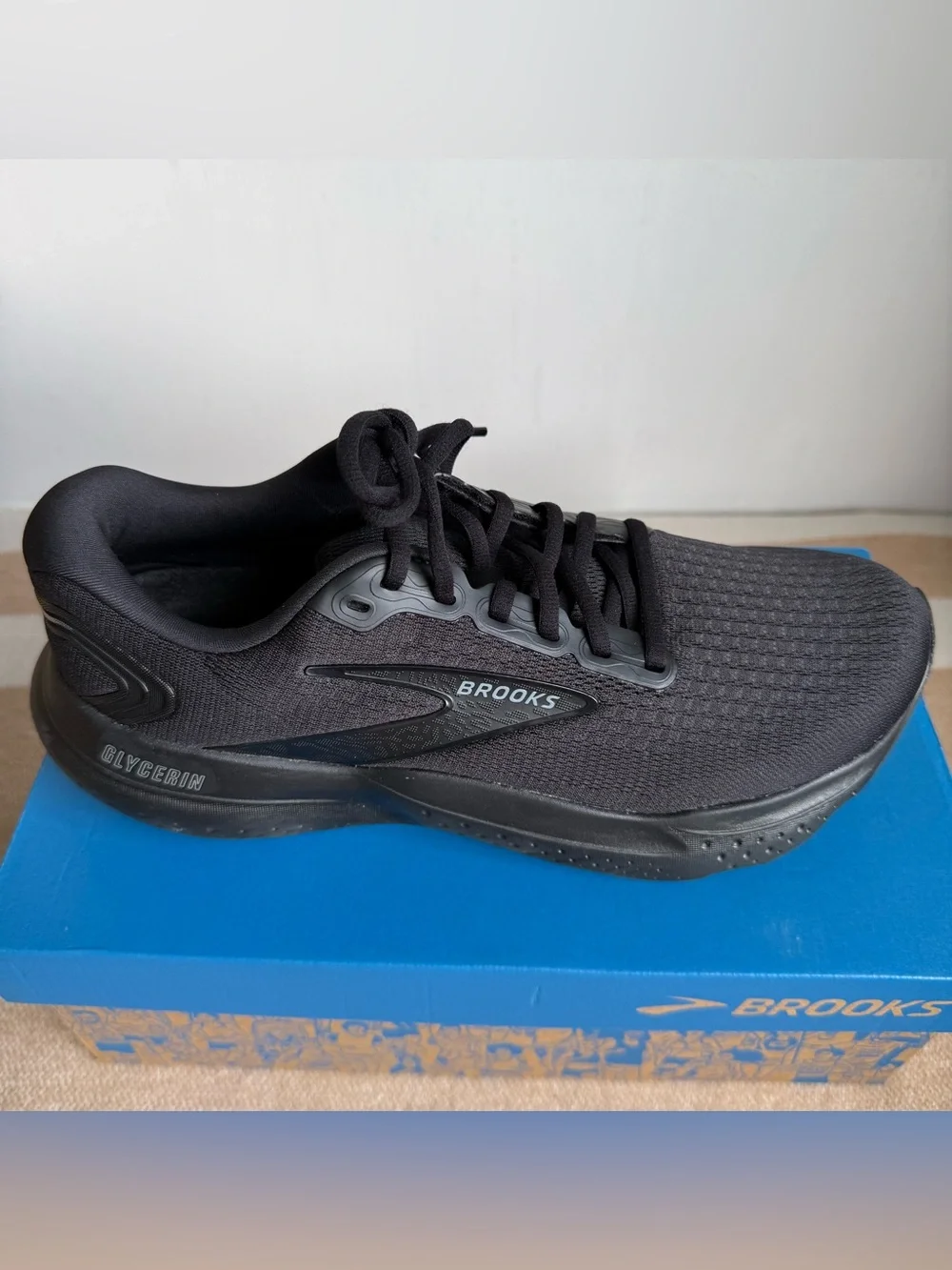 Brooks Glycerin 21 Triple Black 110419 1D
020 Medium Men's Size 9.5 New - Picture 1 of 8